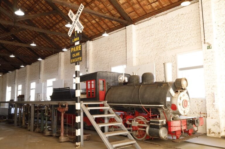 Museu Ferroviário de Pires do Rio Preservando a História Ferroviária de Goiás
