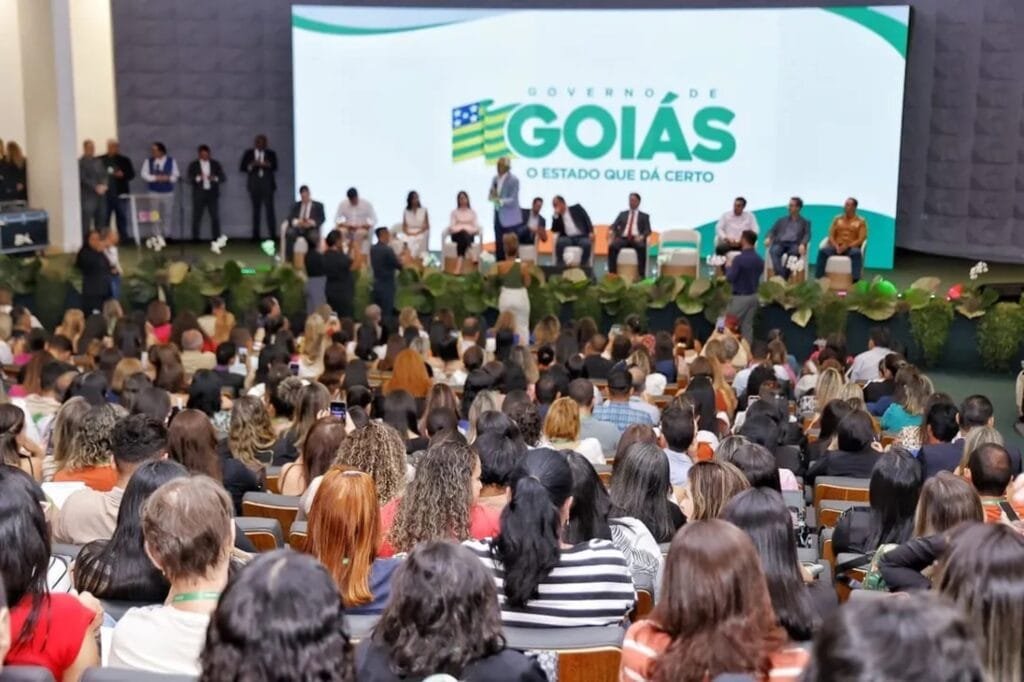 CBMGO marca presença no encerramento do 1º Encontro de Gestores e Trabalhadores da Assistência Social de Goiás3