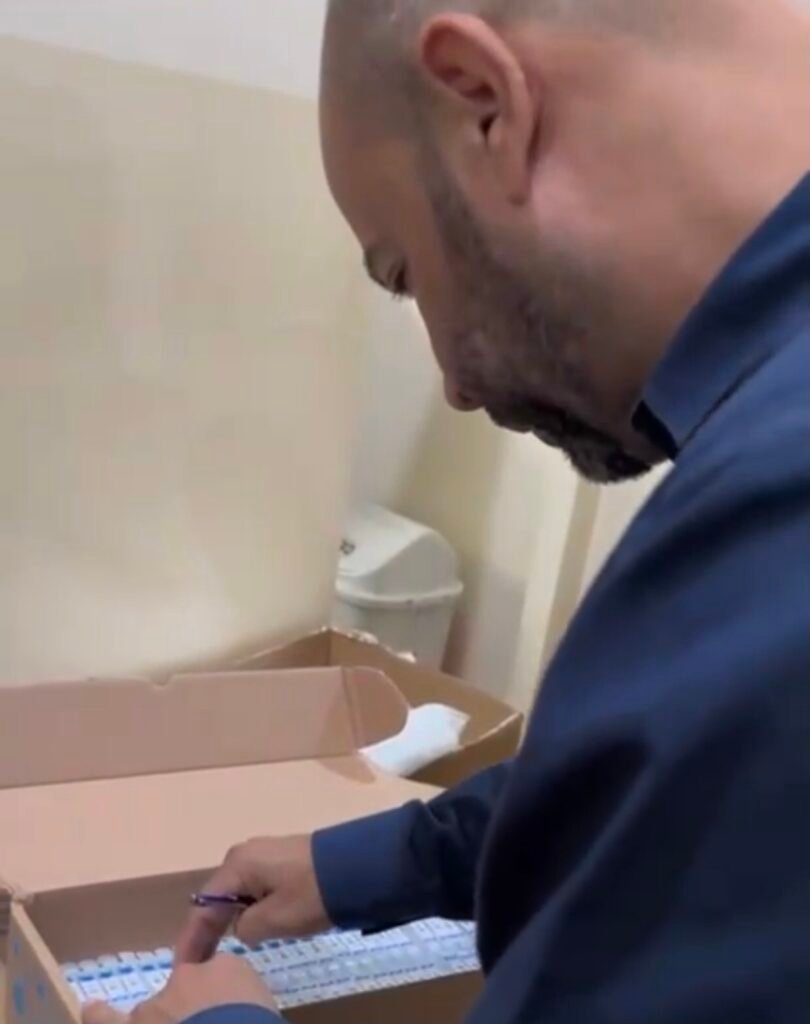 Prefeito de Pires do Rio Identifica Problemas na Entrega de Medicamentos e notifica empresa