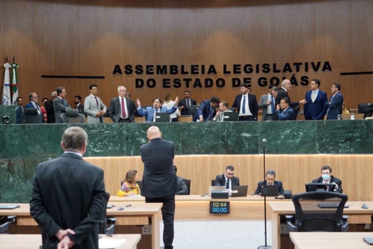 Assembleia Legislativa de Goiás analisa vetos a projetos sobre saúde, segurança e direitos de vítimas