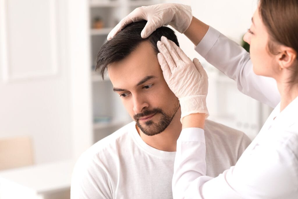 Queda de cabelo: causas, sintomas e como tratar de forma eficaz em 2025 2 Como é feito o diagnóstico da queda de cabelo