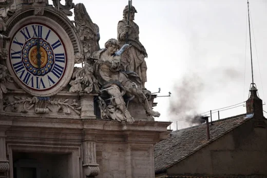 O que significa a fumaça do conclave e como é produzida