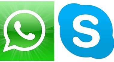 Logotipo do WhatsApp em verde ao lado do logotipo do Skype em azul.