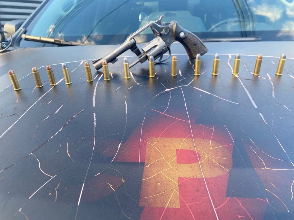Homem é preso com revólver em Catalão e teria oferecido R$ 15 mil para matar desafeto, diz PM