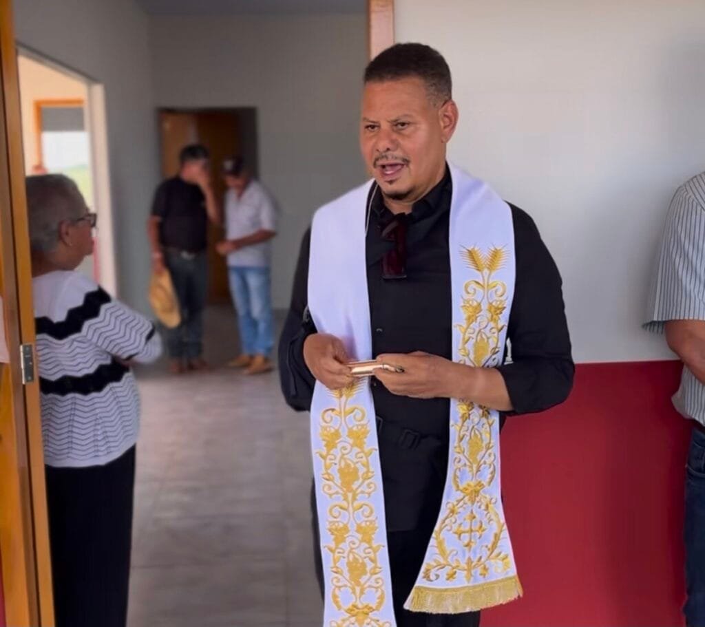 Prefeito Felipe Dias entrega Casa de Velório Municipal no Distrito de Buritizinho 1 Padre Elias