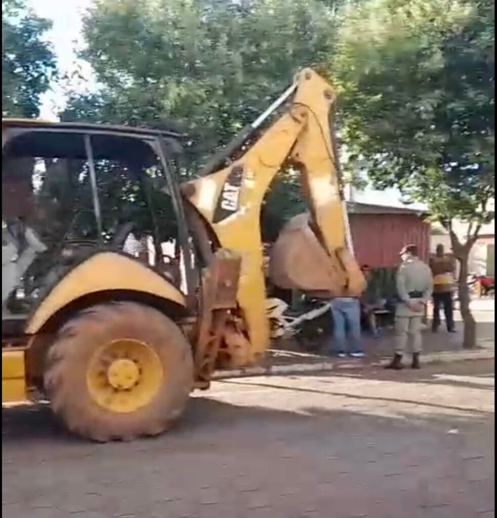 Prefeitura de Pires do Rio retira quiosques e afirma que medida atende exigência do Iphan
