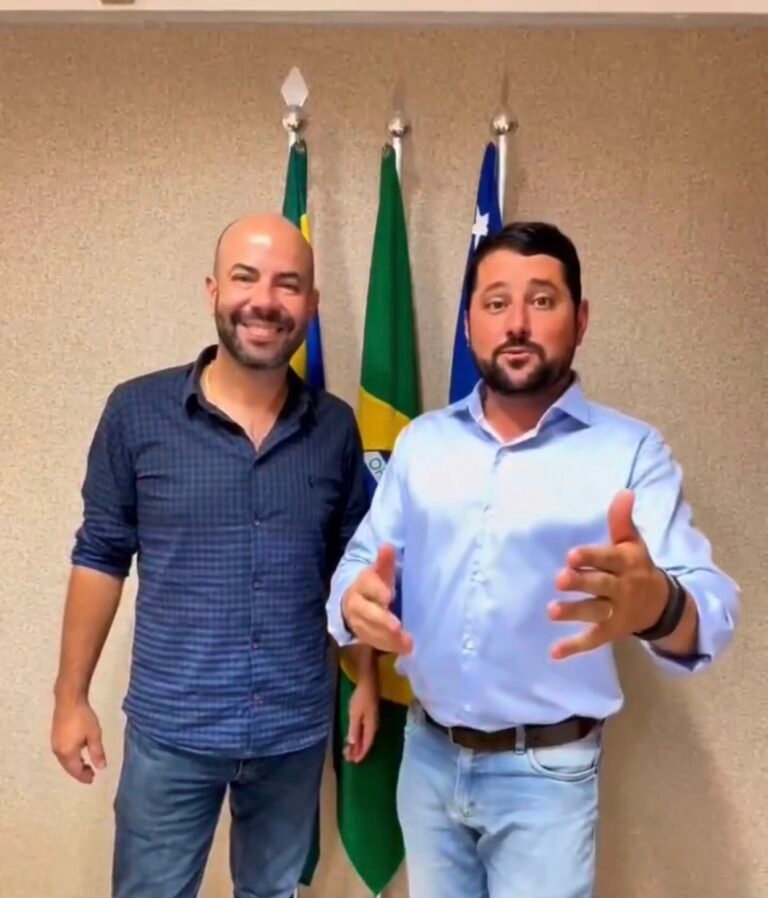 Prefeito de Pires do Rio anuncia conquista de emenda para uniformes escolares da rede municipal
