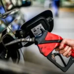 Fechamento de rota do petróleo no Oriente Médio deve encarecer do combustível à energia
