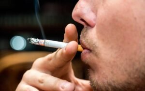 Santa Cruz de Goiás cria grupo gratuito para ajudar moradores a parar de fumar