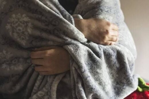 Prefeitura de Pires do Rio inicia distribuição de cobertores para famílias em situação de vulnerabilidade