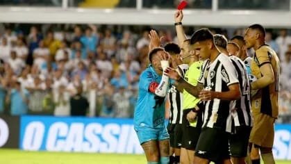 Neymar é expulso em possível despedida da Vila Belmiro e Santos perde para o Botafogo